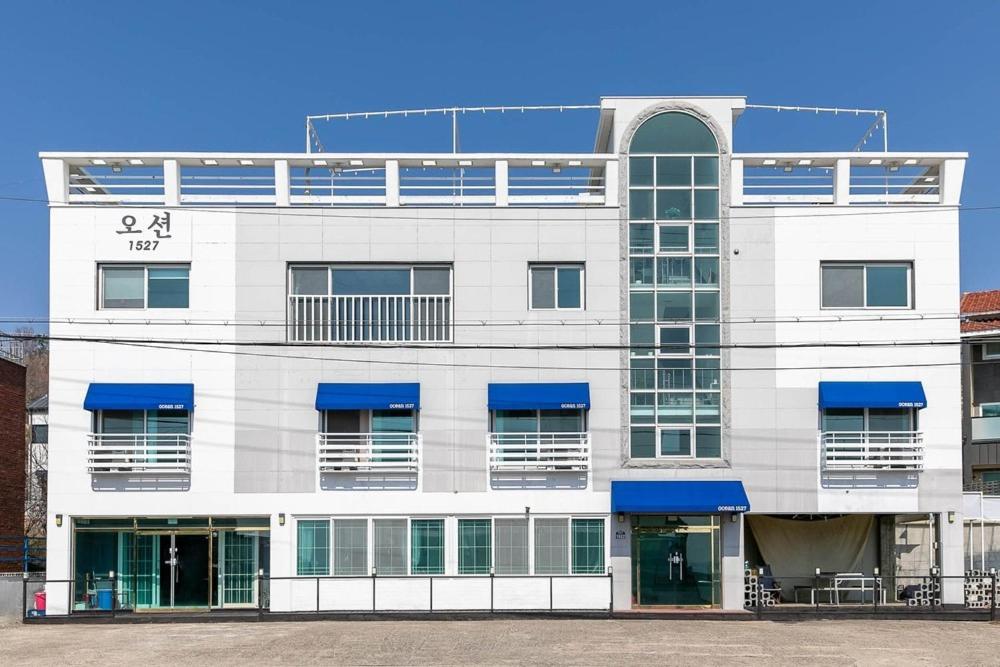 Gyeongju Ocean Pension 1527 - Bed and Breakfast