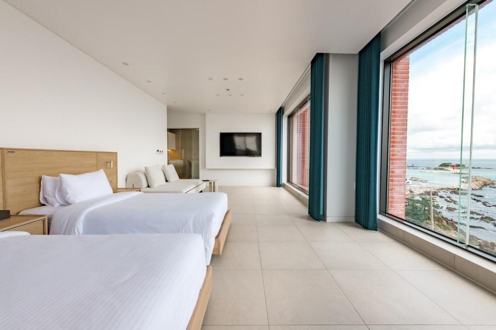 Double Room 6