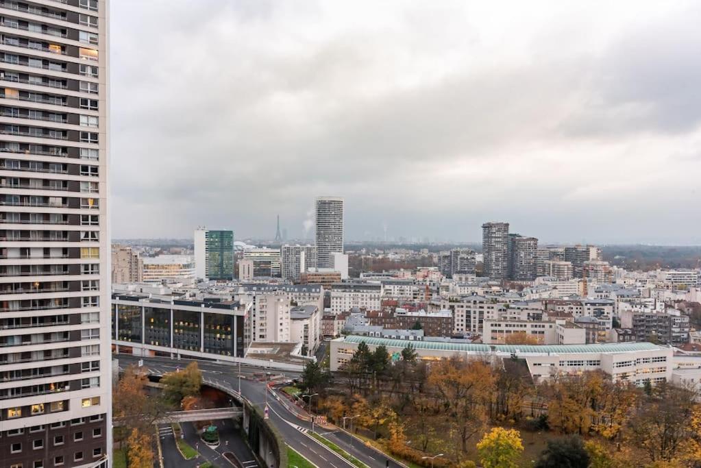 Spacieux et confortable avec vue Tour Eiffel - B&B