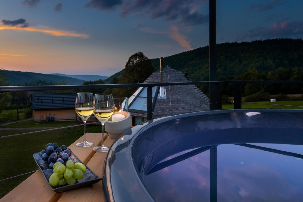 Osada Poli Zawoja - Panoramiczny Domek z Prywatną Balią i Hydromasażem - B&B Skawica