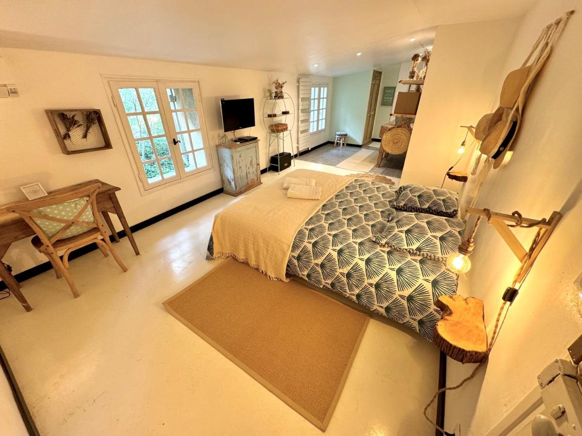 Kamer met Kingsize Bed en Uitzicht op de Tuin