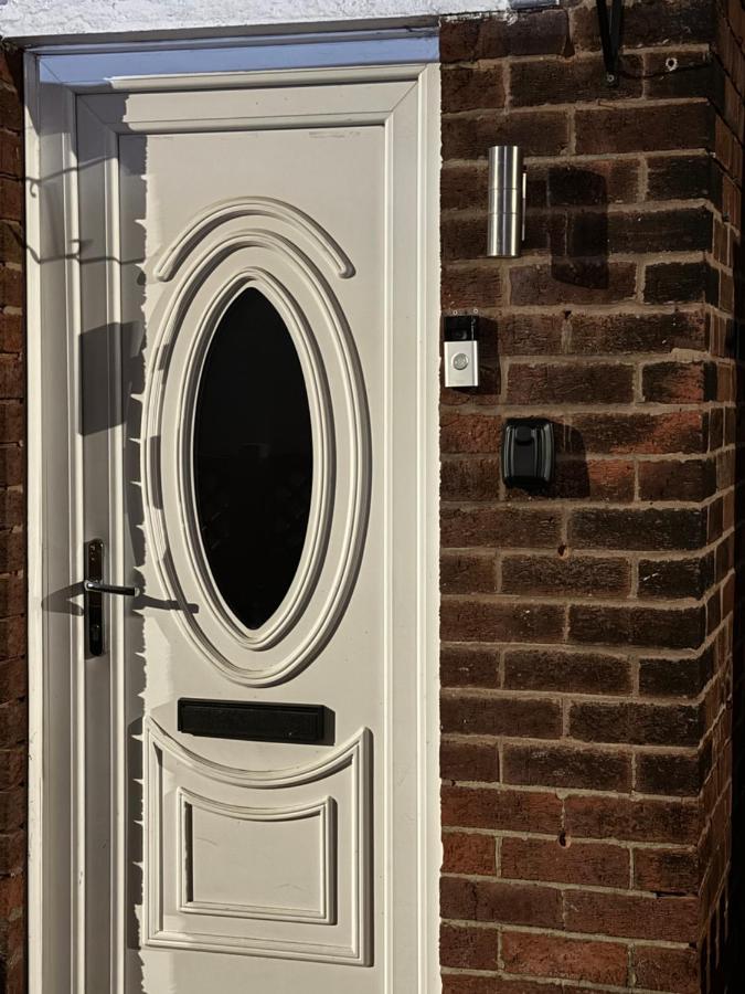 2 Bed Worksop Home - B&B