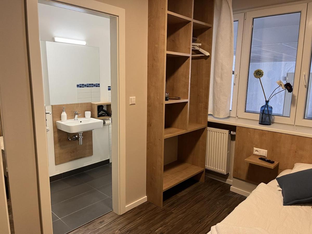 Camera Singola con Bagno Privato