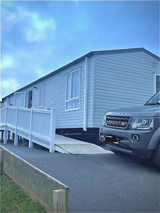 Luxury 2-Bed Caravan Sleeps 6 Sea View & WiFi - B&B
