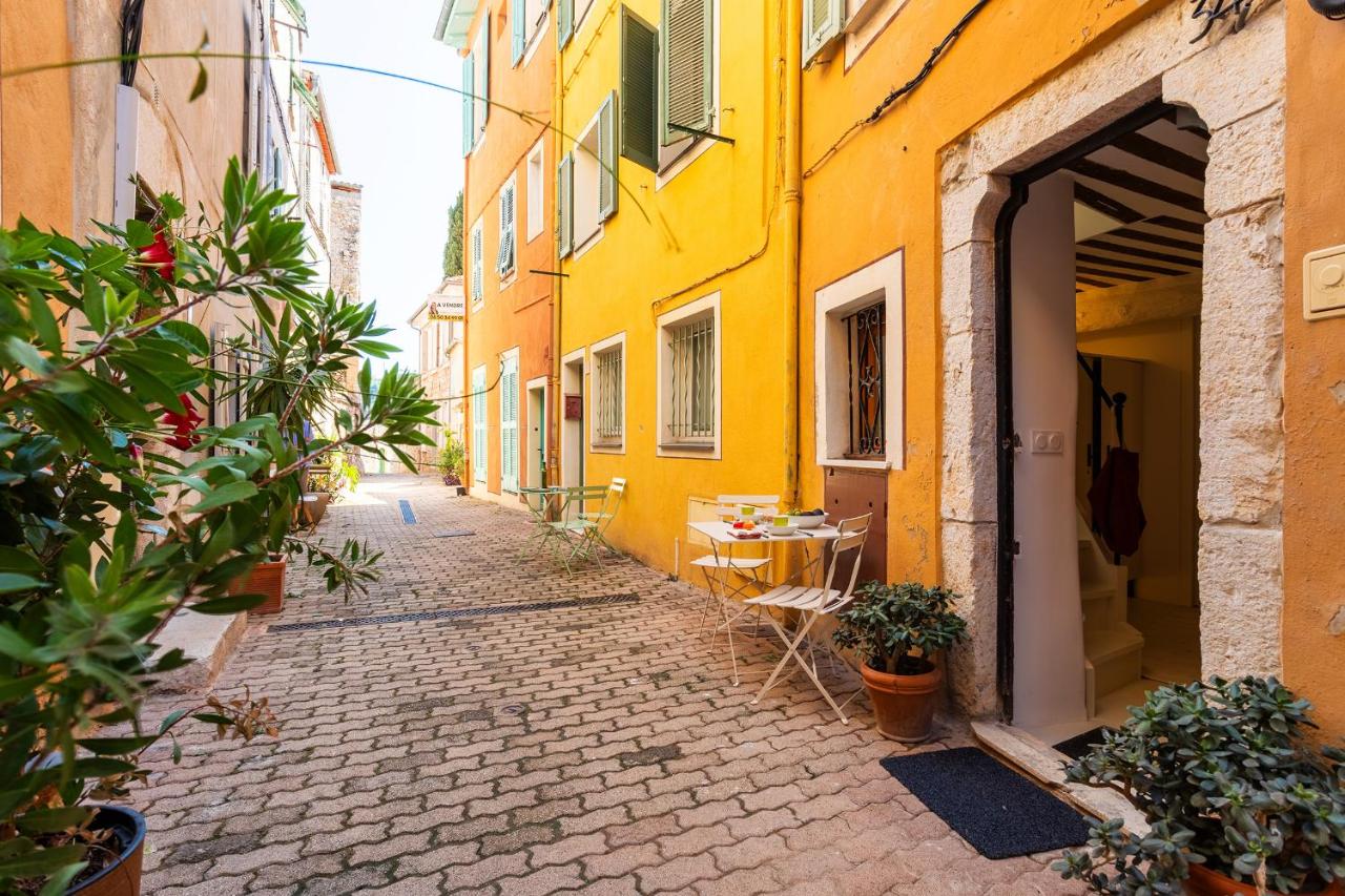 LA CASETTA DI AZZURRA AP4427 By Riviera Holiday Homes - B&B Villefranche-sur-Mer