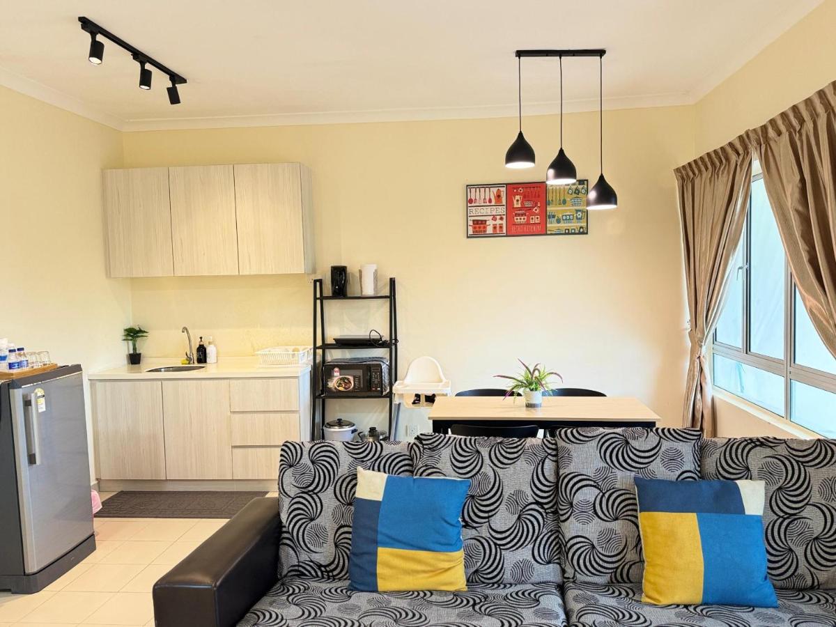 Desaru Beach Resort Family Suite 5GWifiNetFlix D3A13 - Chambres d'hôtes Bandar Penawar