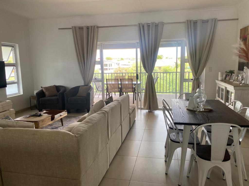 Windhoek Holiday Apartment - B&B
