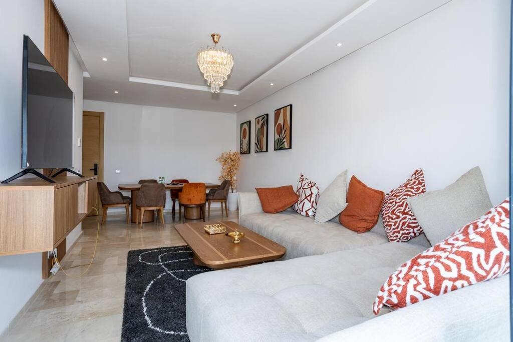Appartement Royal - Ferienwohnung Beni Brour
