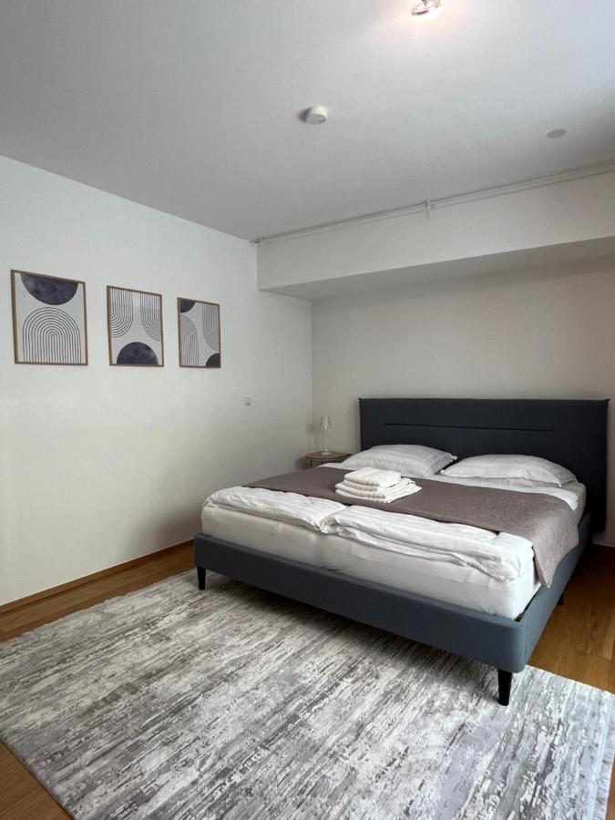 Apartment mit 2 Schlafzimmern mit Balkon und Terrasse
