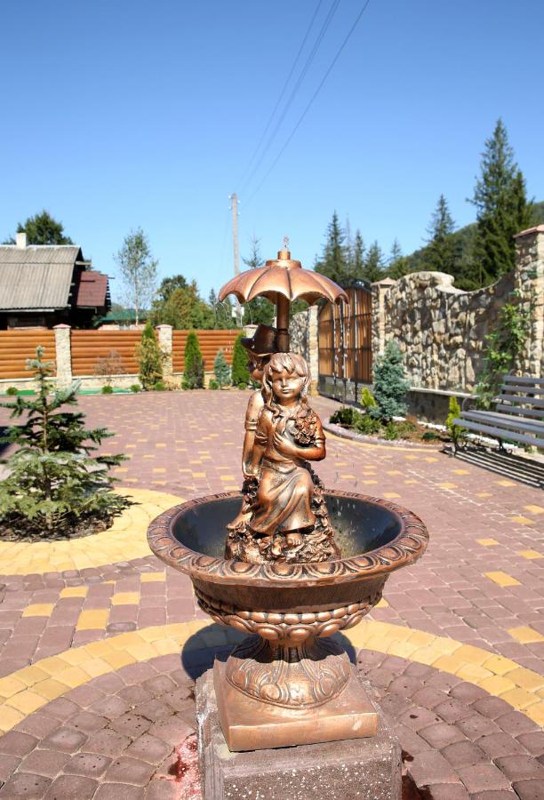 Den House - B&B Myslivka