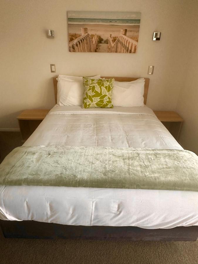 Kleine Studio met Queensize Bed