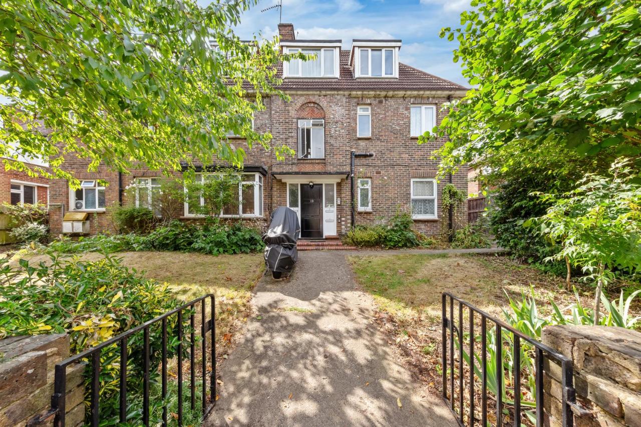 Duplex 3 Bed Apartment - Near Station - Golders Green - Central London - B&B Londres