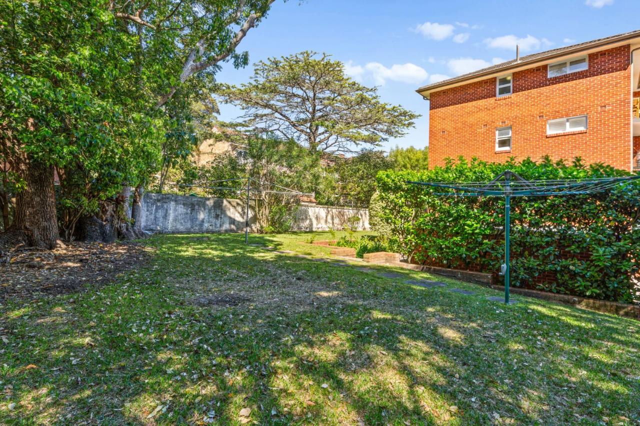 Gorgeous 3-Bed Manly Pad Short Walk to the Beach - Chambres d’hôtes