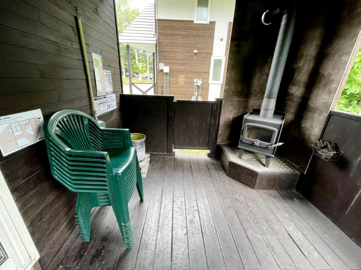 Cottage (9 Adults)