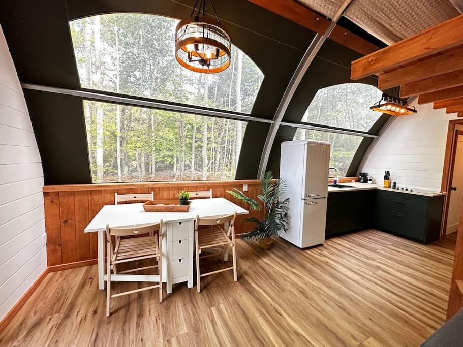Sunken Escapes Glamping Unit 5 - B&B
