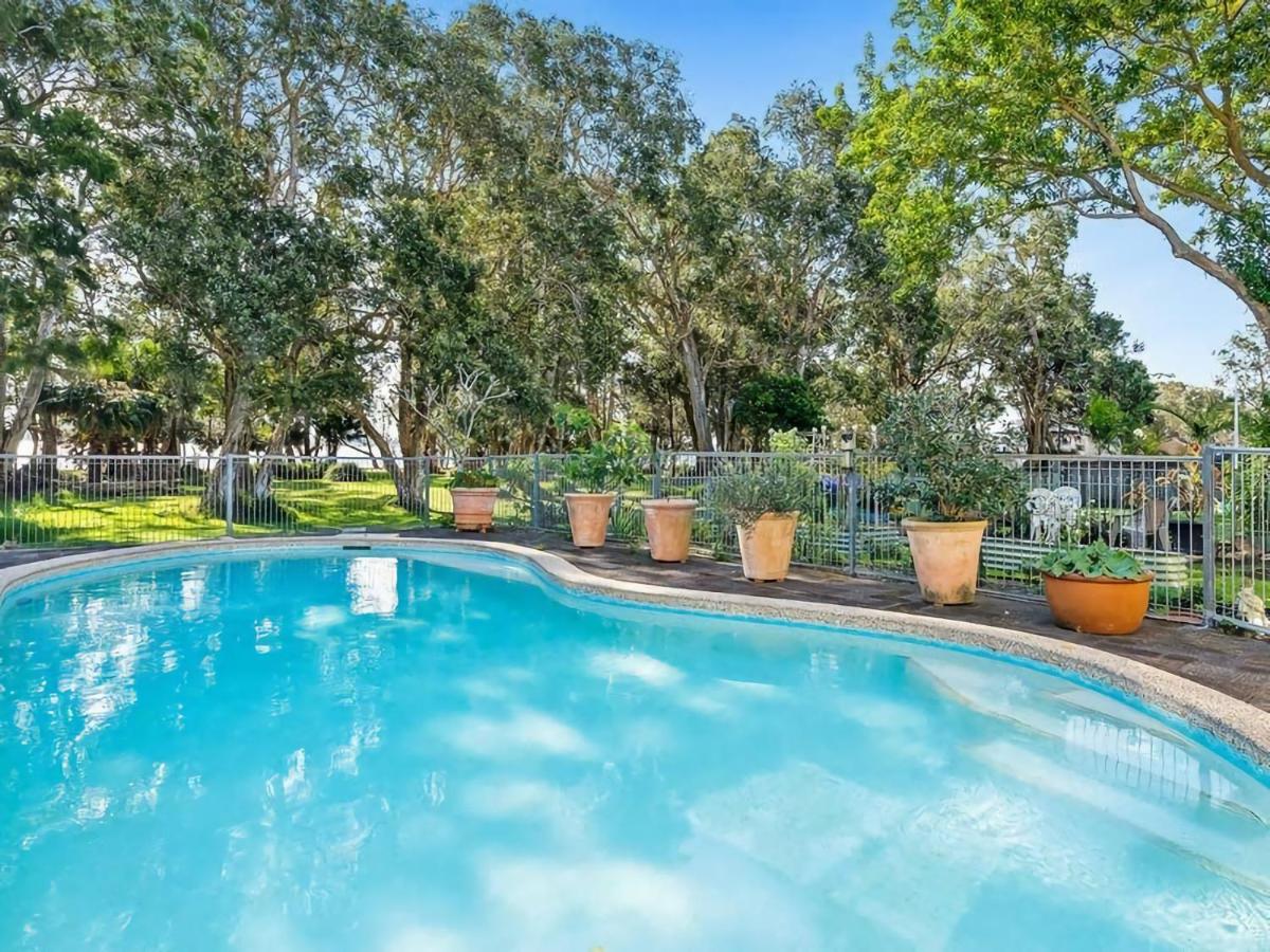 Waterfront Pet Friendly Abode Toukley NSW - B&B