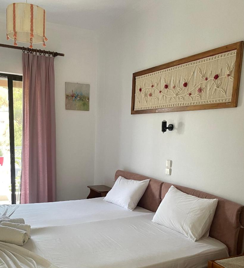 Aktipis Studios 1 - B&B