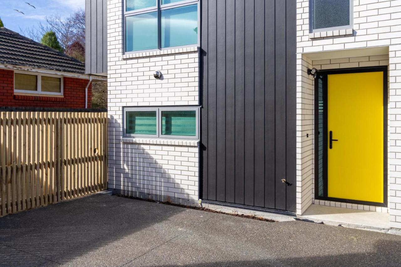 Urban comfort and parking near Avebury Park - B&B