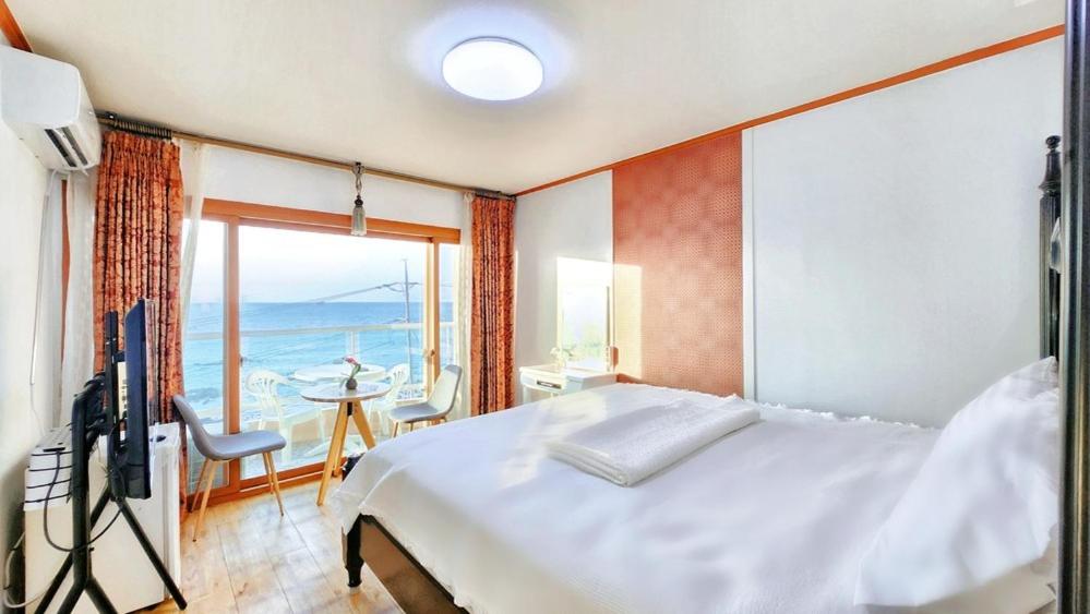 Habitación Doble con vistas al mar 6