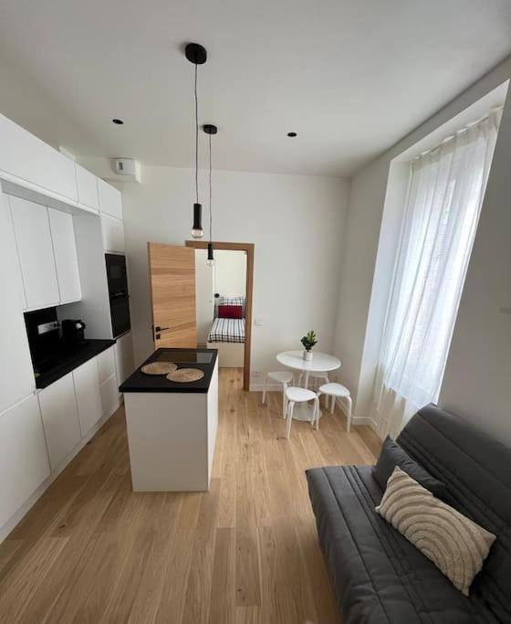 Appartement cosy flat 1 min from Paris - B&B
