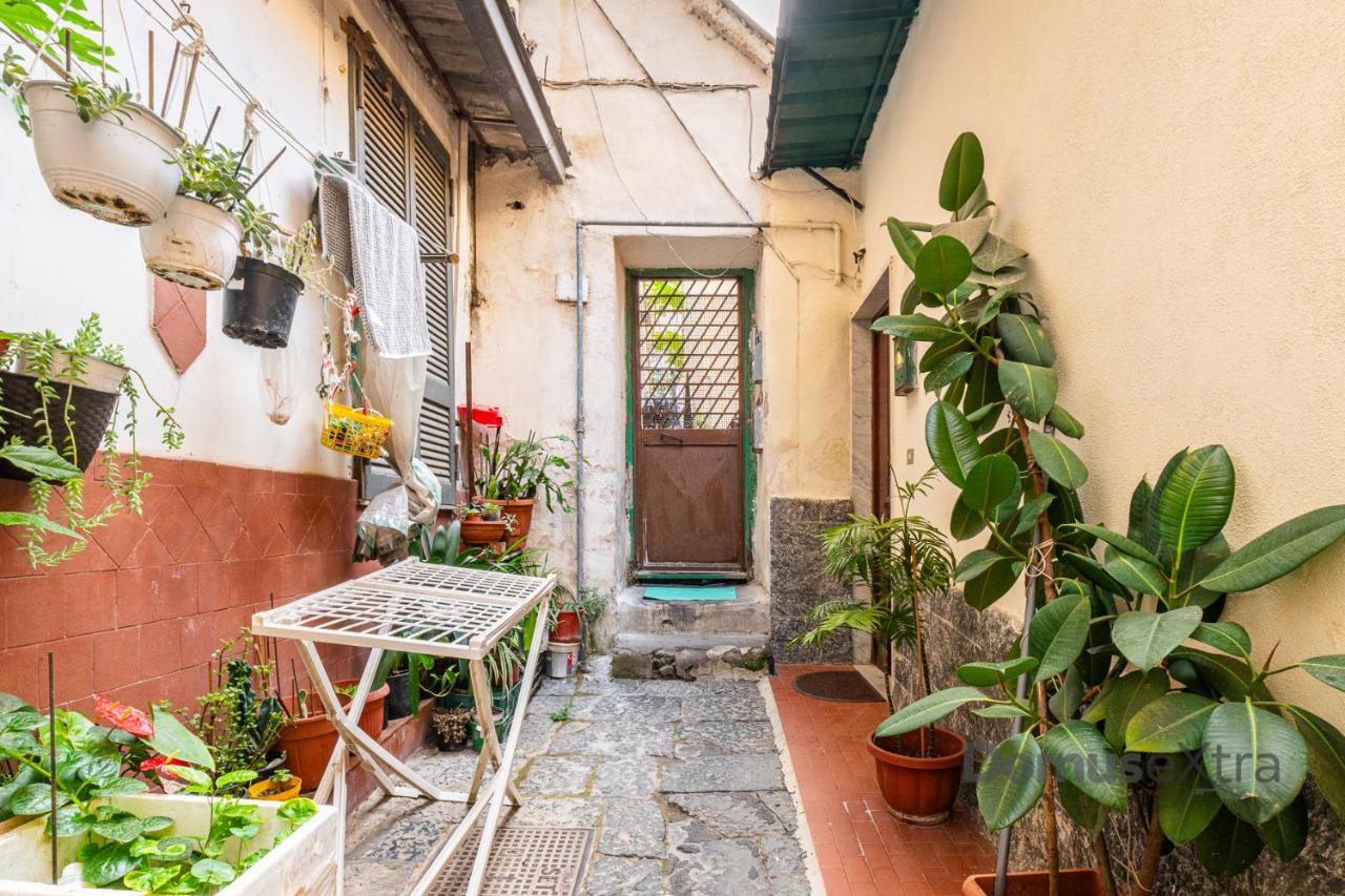 La Casa nel Tufo By DomusExtra - B&B Napoli