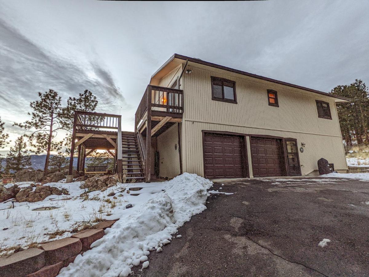 Bear Cabin - 10 Acres - Hot Tub - B&B Bailey