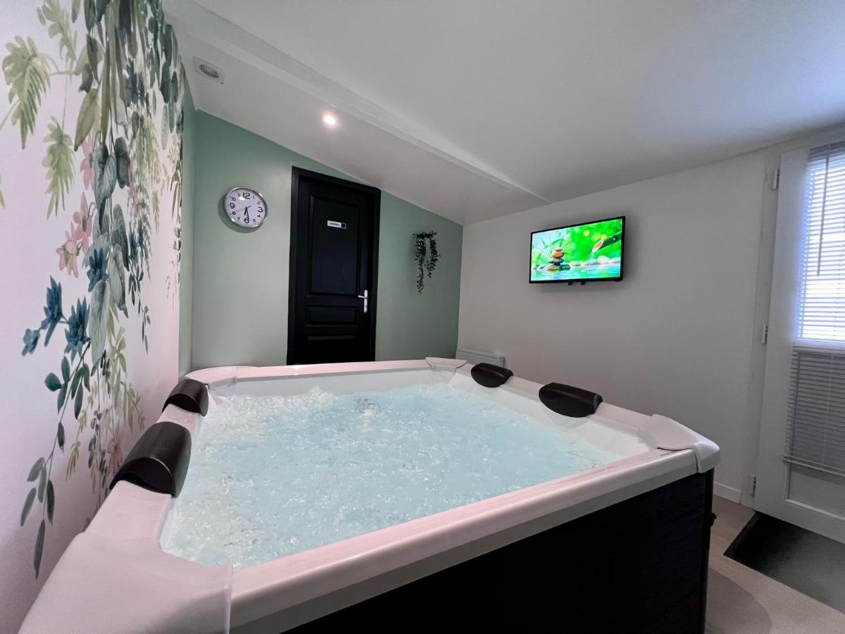 MAISON LA FEUILLERAIE N3-standingmaison-Wifi-proche centre ville-PROPERTY RENTAL NM - Bed and Breakfast