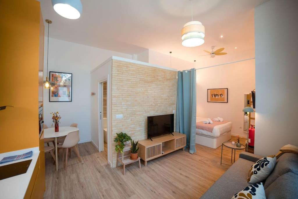 Lofts Orense E Moderno y cercano a la playa - Ferienwohnung Valencia