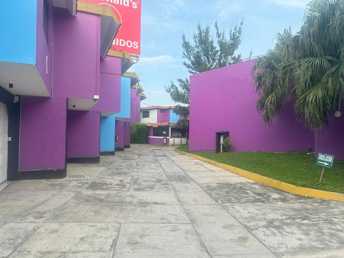 Auto Hotel El Cine - B&B El Jobo