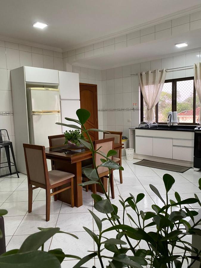 Apartamento Confortável Vila A - 200 m2 - Chambres d’hôtes