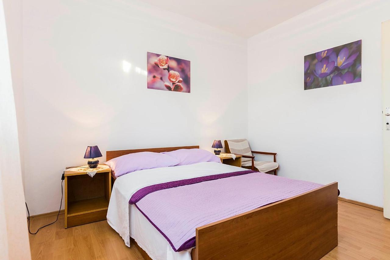 Apartment mit 2 Schlafzimmern und Balkon