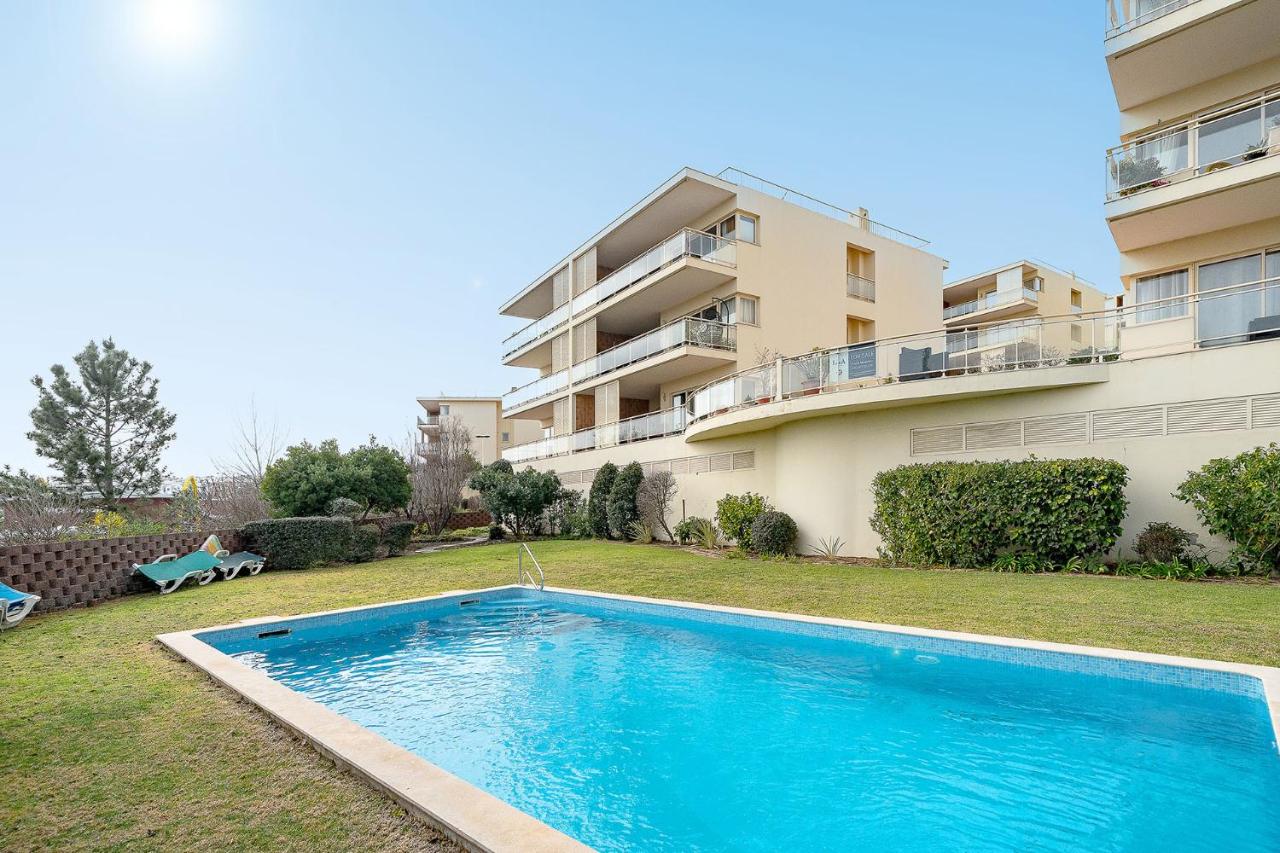 Lagos Terrace with Pool by Homing - B&B