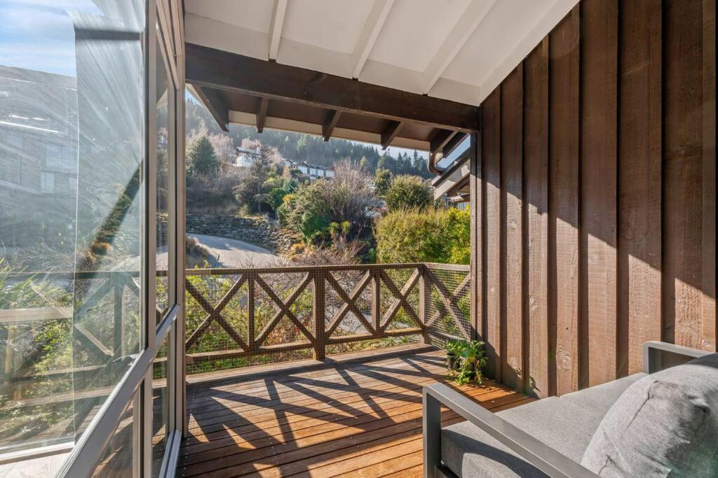 Urban Oasis - Central with Lakeview - B&B Distretto di Queenstown