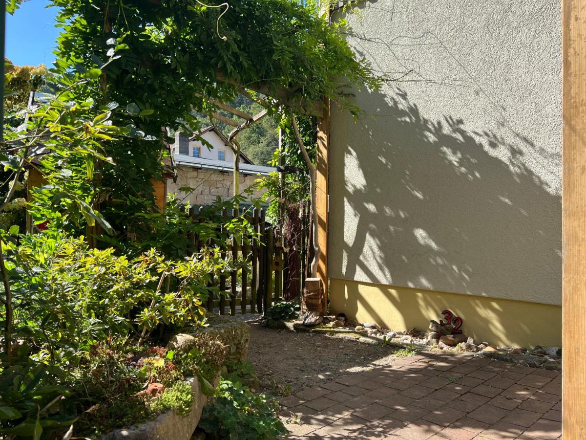 Appartamento con 1 Camera da Letto e con Giardino