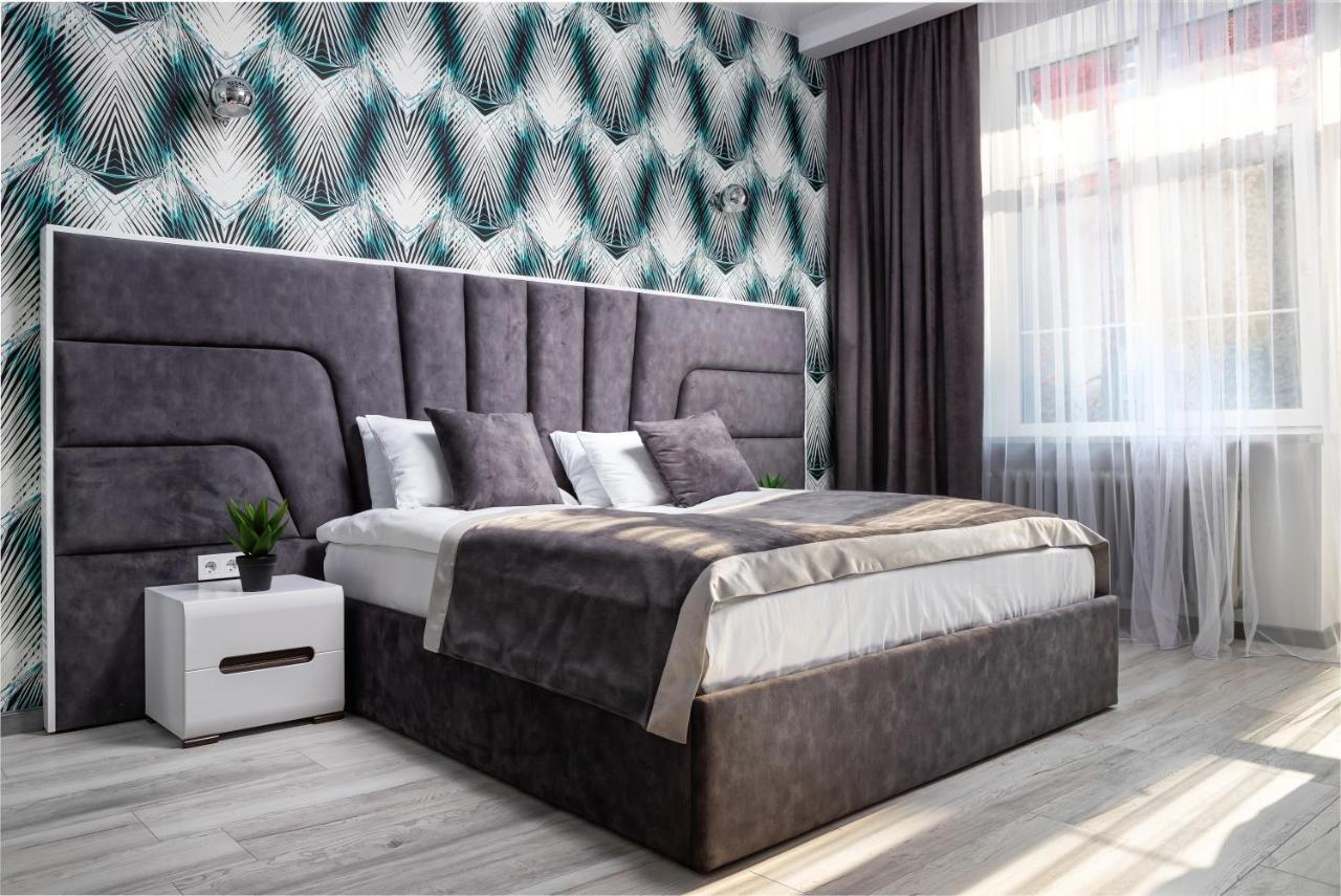 Deluxe Appartement met 2 Slaapkamers en Balkon