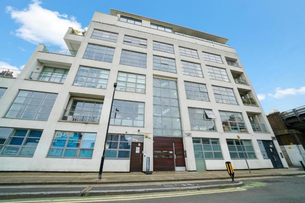 Modern 1 Bed Apartment London Camberwell Denmark Hill Excellent Transport Links - Ferienwohnung