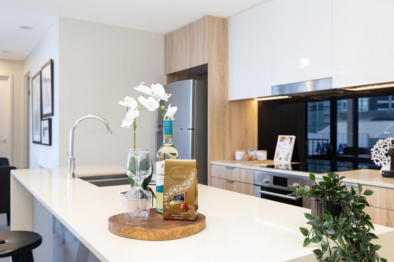 Rooftop Pool Stunning Apartment Queen Street - B&B Brisbane