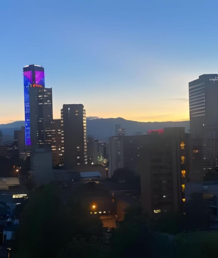 Maravilloso loft con vista al atardecer - 707 - B&B Bogotá