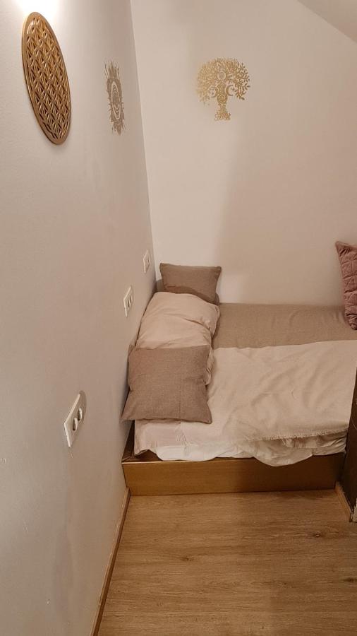 Appartamento con 2 Camere da Letto