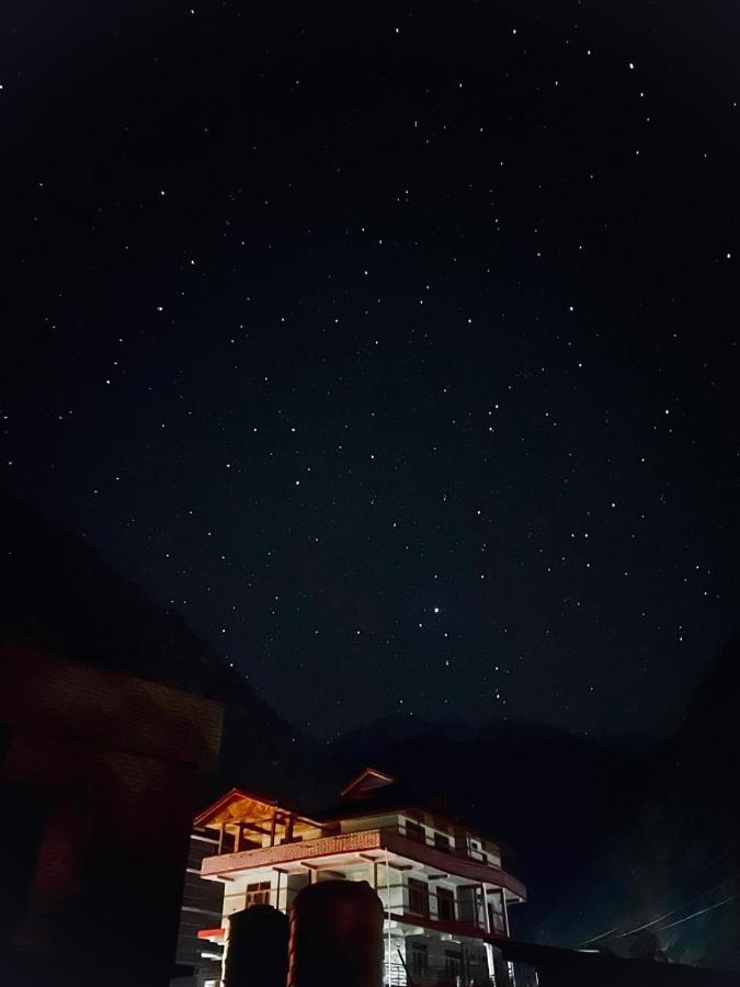 Trippy Homestay - B&B