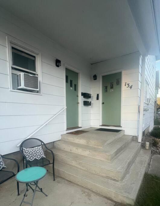 Cozy Flat in Downtown Corning - Unit 101 - Chambres d’hôtes Corning