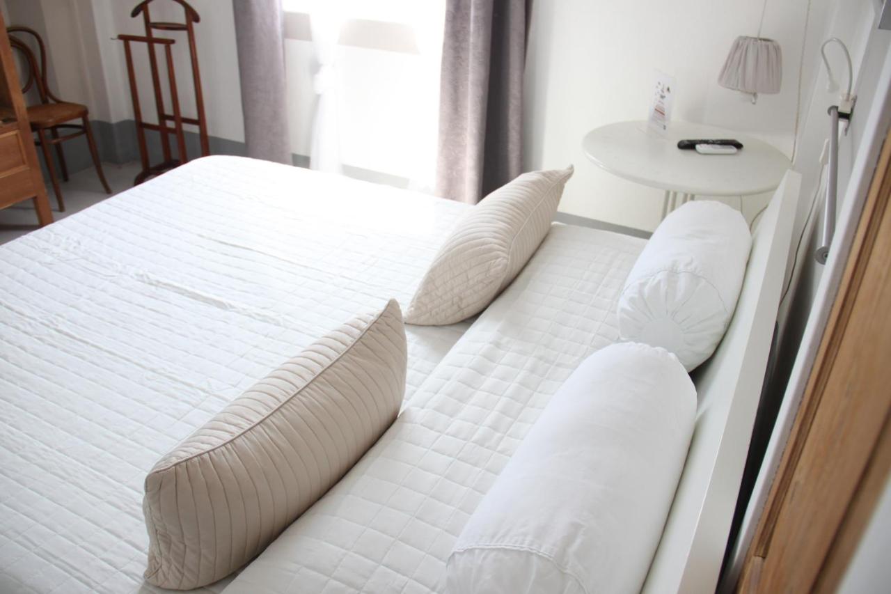 Habitación Doble Deluxe (2 adultos + 1 niño) 
