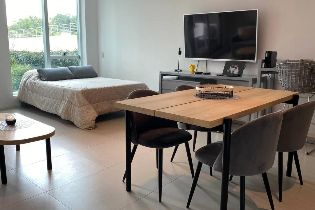 Monoambiente Edificio DOMUS Full GYM Piscina Infinita Laundry Seguridad24hs - Ferienwohnung Vicente López