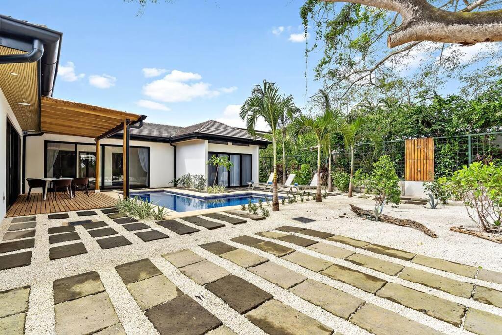 CU27 New Construction 3bdrm Home with Prv Pool - Chambres d’hôtes Tamarindo