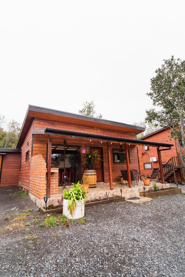 Pucón Rec-Lodge Cabaña Loro Tricahue - B&B