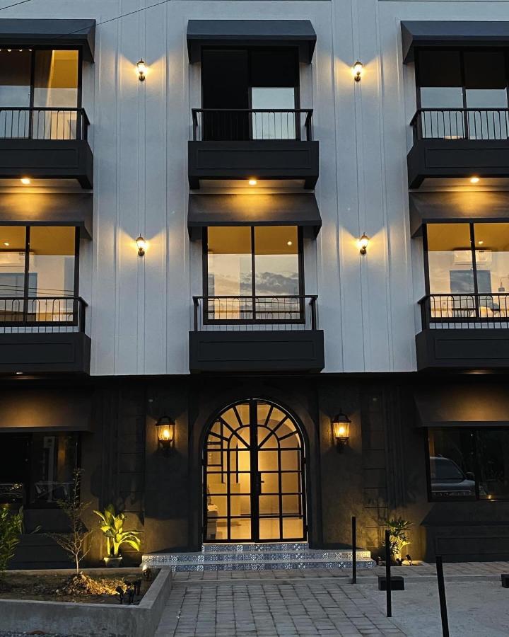 Achitel Tarlac - B&B
