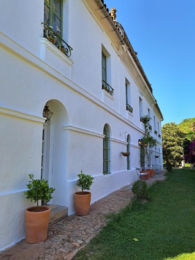 Finca La Favorita- Suites - B&B
