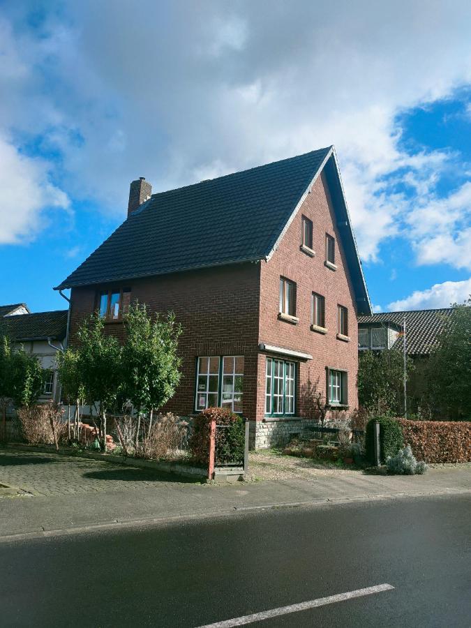 Neue Ferienwohnung 'Caracterre' auch Monteur- und Langzeitvermietung - B&B Waldfeucht