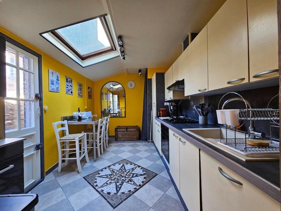 Les Caloges , maison avec terrasse - Bed and Breakfast