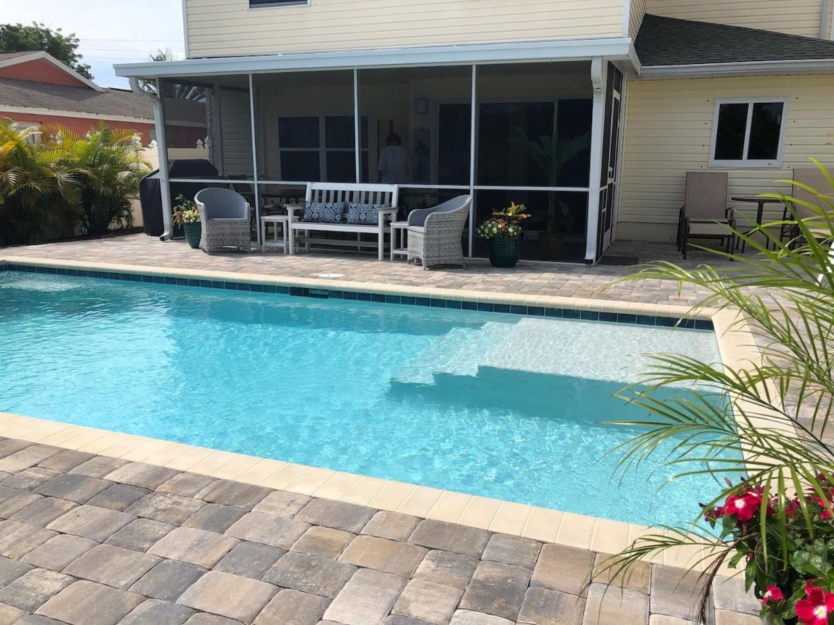 Beach Bike Ride Salt Water Pool Sleeps 10 - B&B